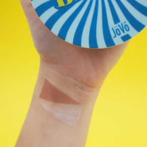 Bronceador  con Iluminador / Jovo